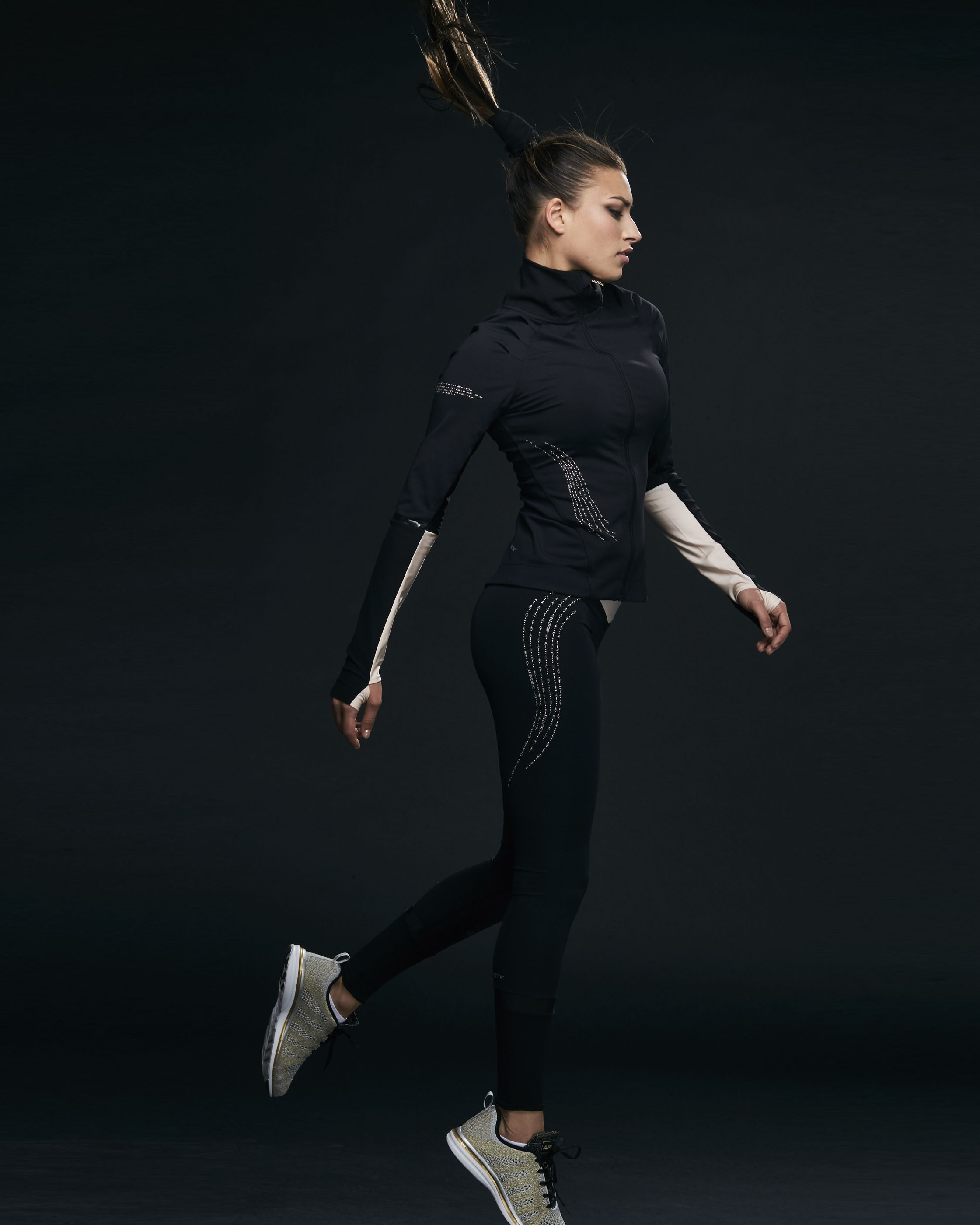 Ellesport Sleek & Defined Performance Workout Jacket