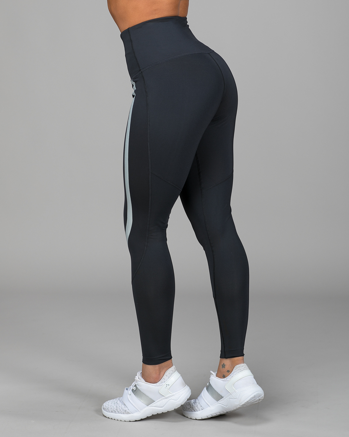 patterned bootcut leggings