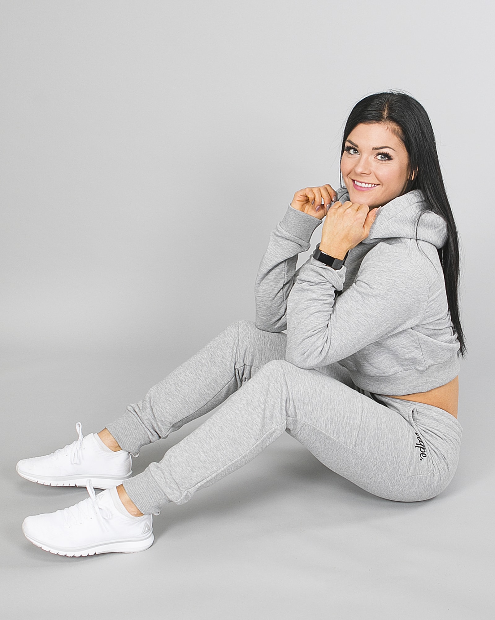 Hype Script Crop Hoodie womch002 and Script Joggers womj002 Grey h