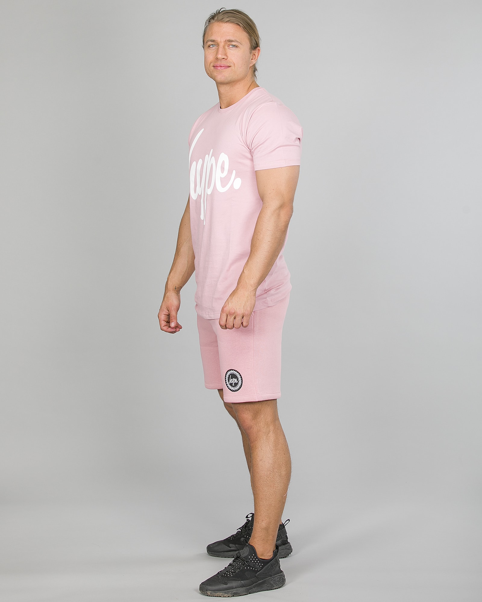Hype Script T-Shirt Men ss18004 Pink and Crest Shorts ss18330 Pink c