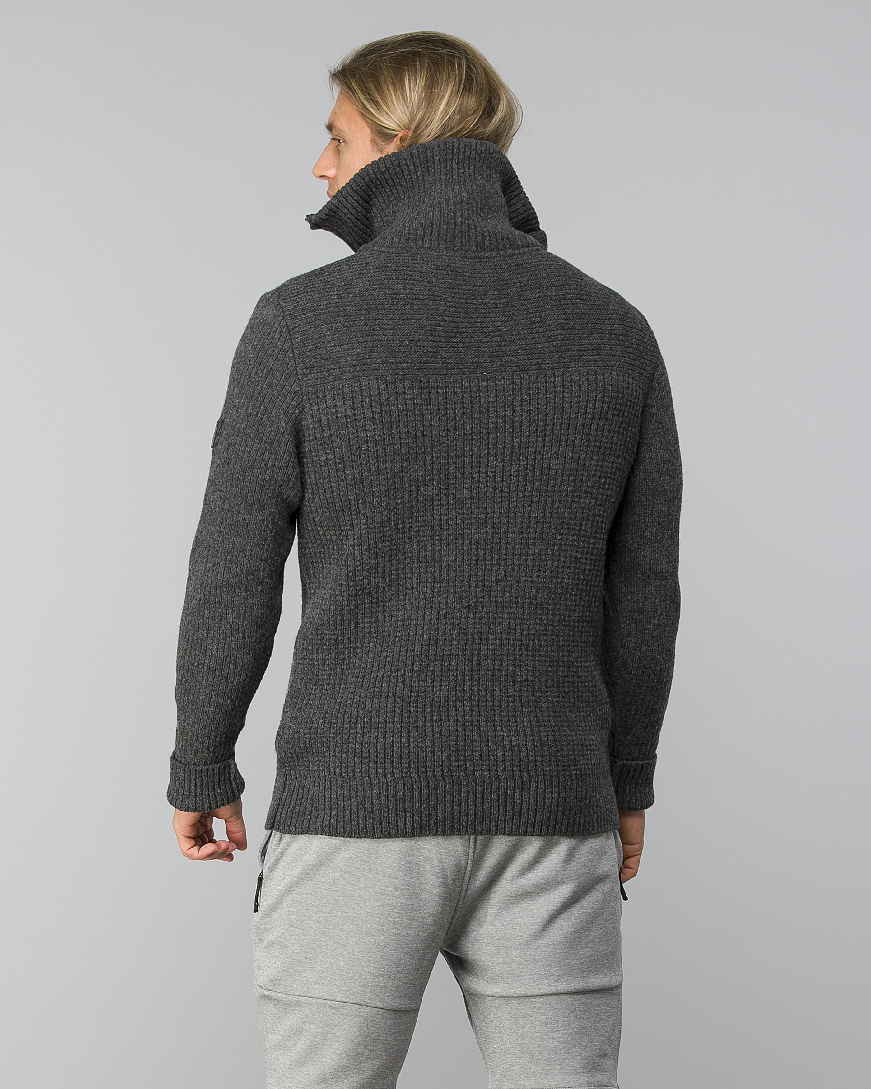 hh marka wool sweater