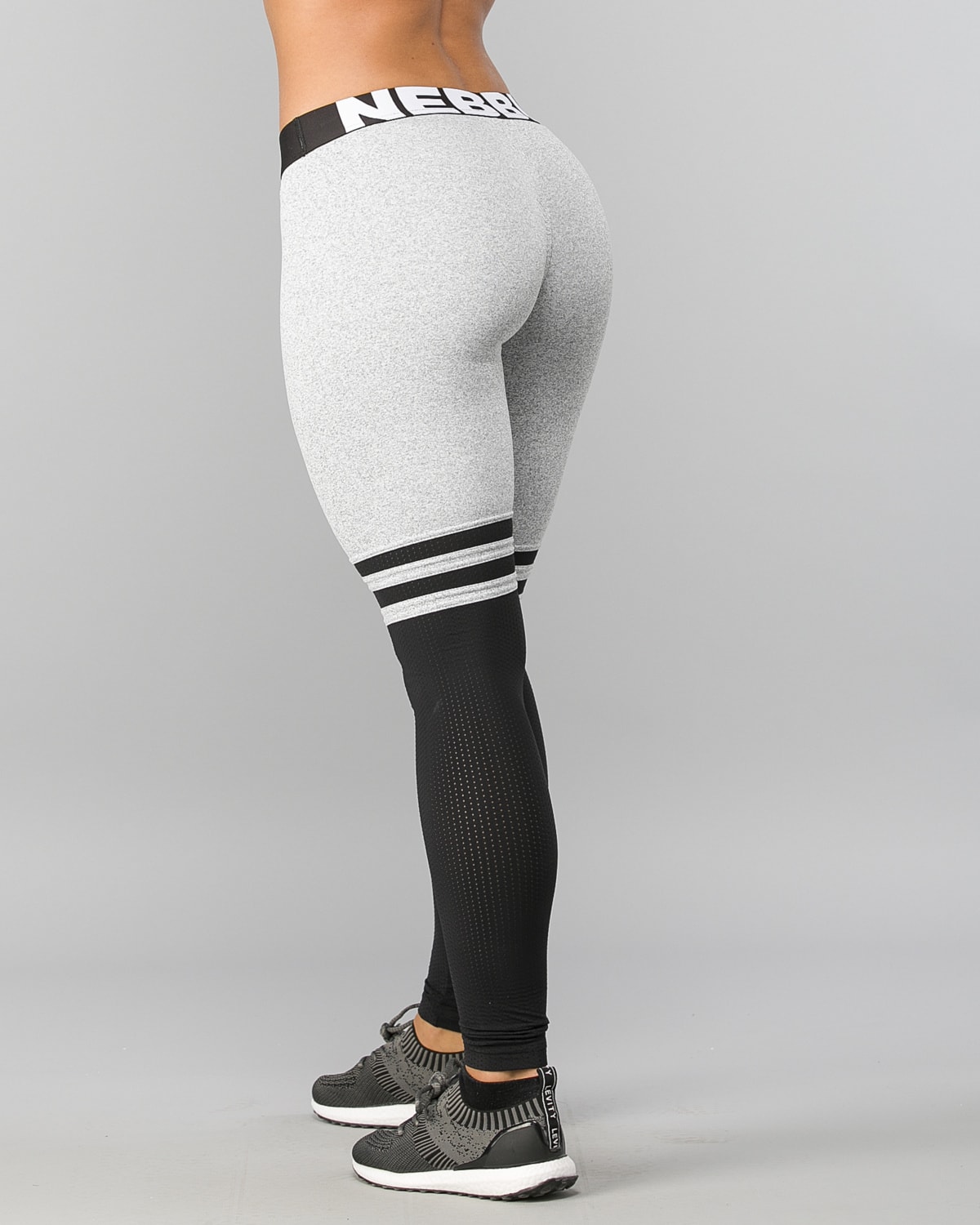Knee sleeves discount over leggings