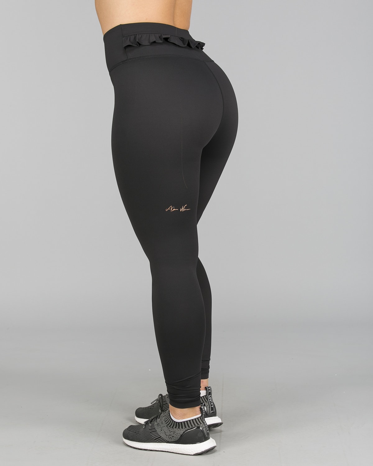 Workout Empire - Strong Is Female Frill Leggings - Svart - S - the