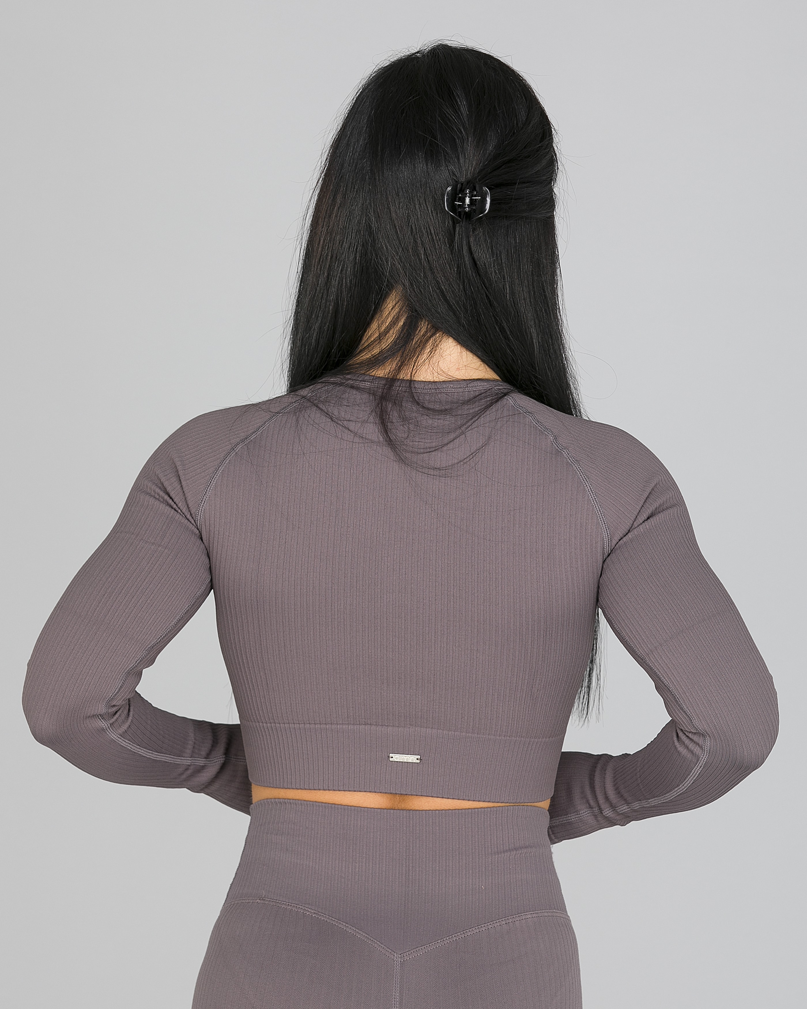 Aim’n Concrete Ribbed Crop Long Sleeve5