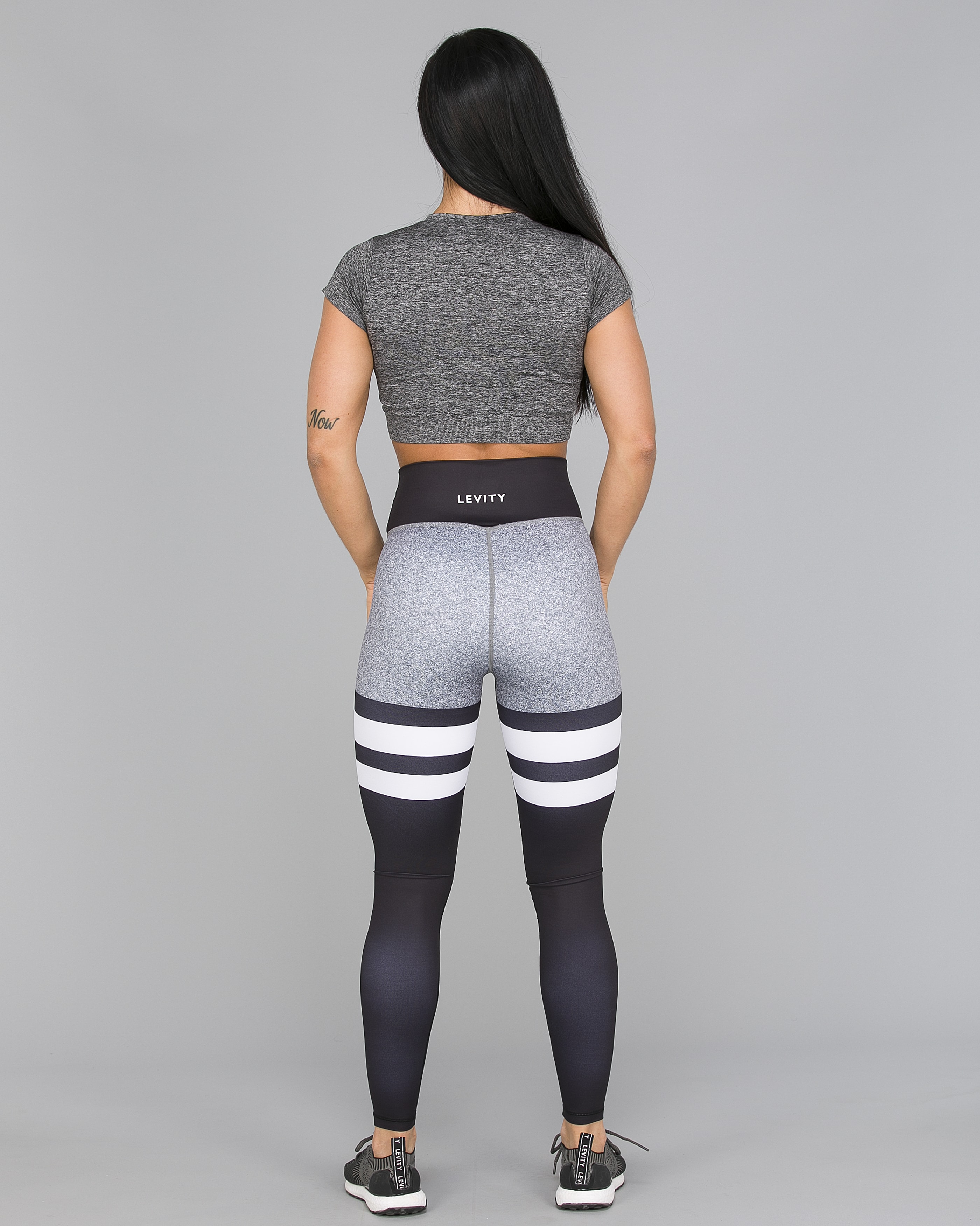 LEVITY Bomb Grey:Black Tights4