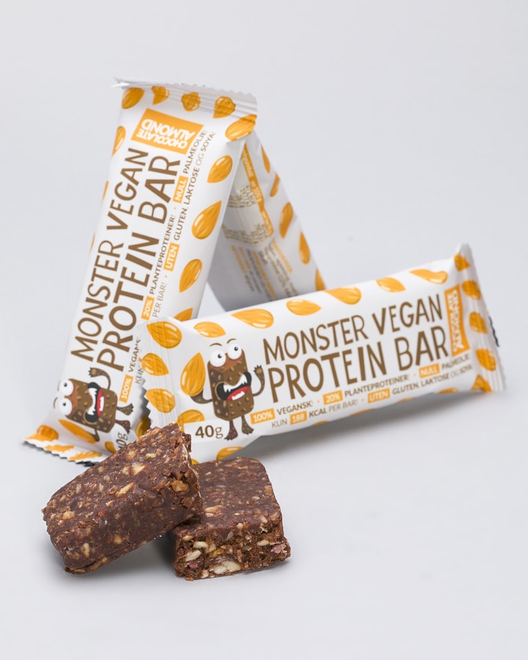 Monster Vegan Raw Protein Bar Chocolate Almond 16x40 Tights.no