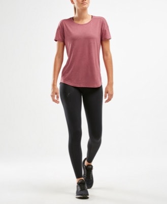 2XU Training SS Tee-Women Berry Crush/Zephyr - M - trening