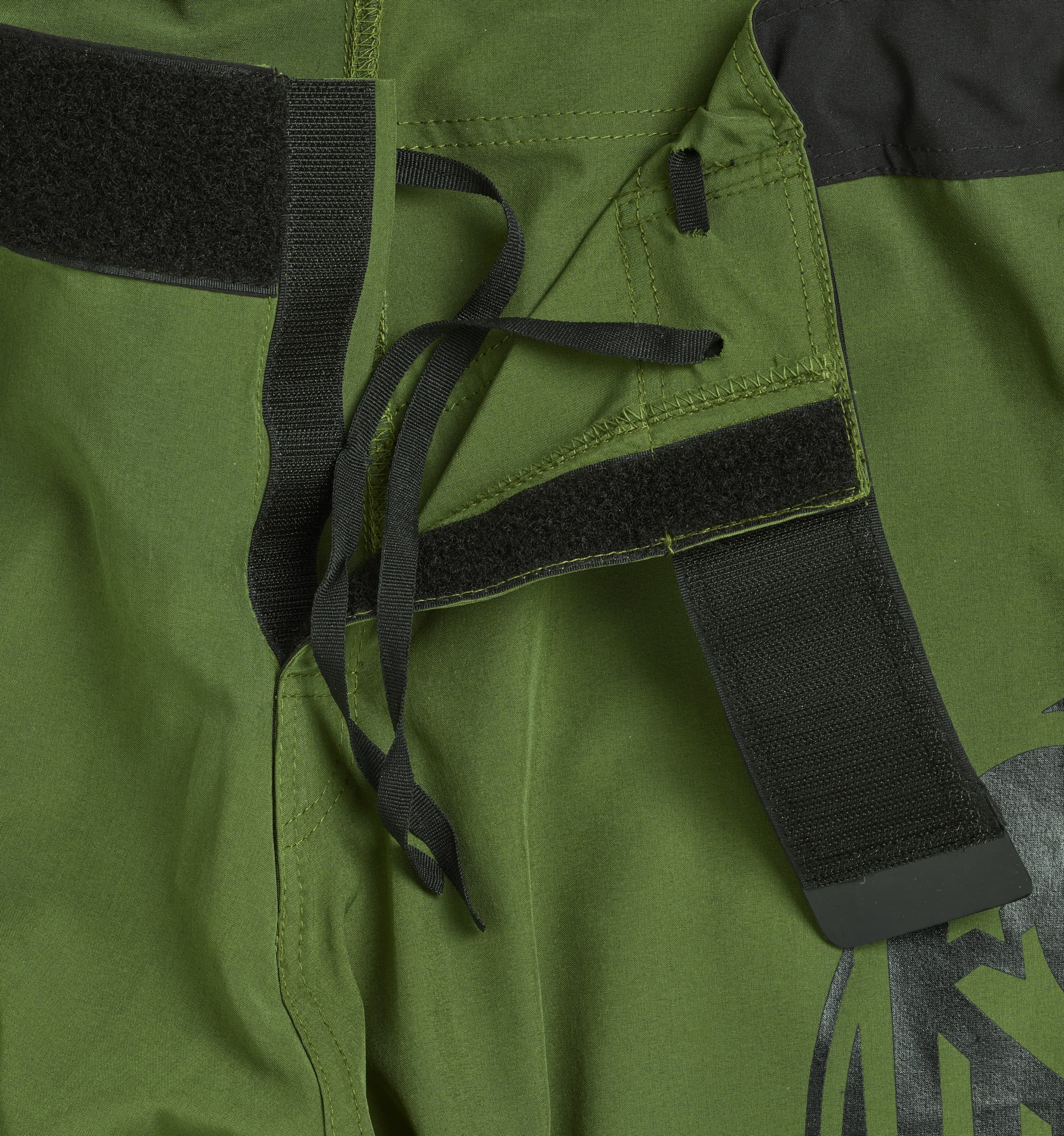 Combat 2.0 training shorts Wings green_4
