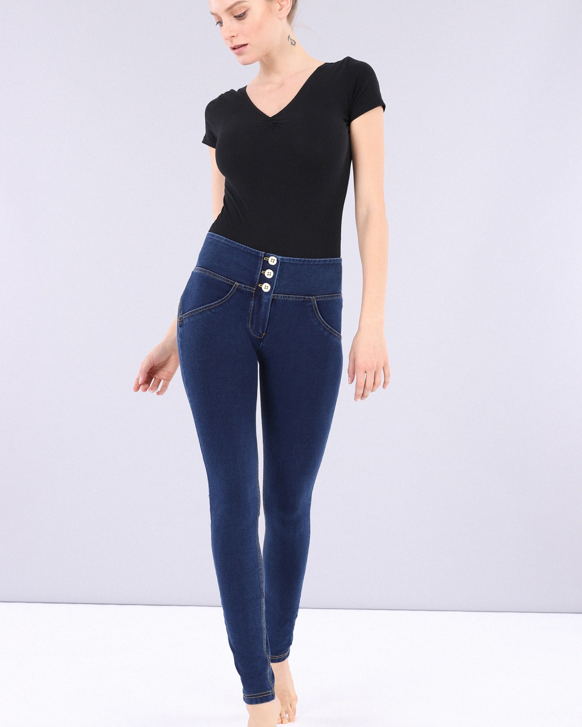 Freddy WR.UP® Skinny Mid Waist Jeans - Blue w/ yellow stitch - XS - cotton on