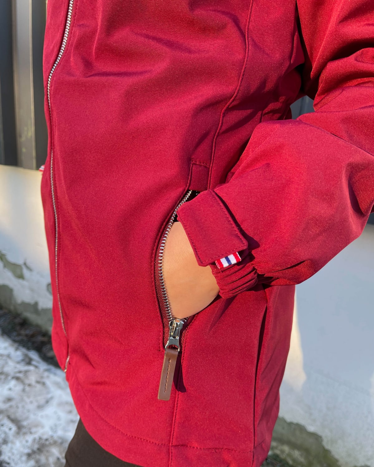 Outdoor & Essentials Mountain Bunny Jacket Deep Red Tights.no