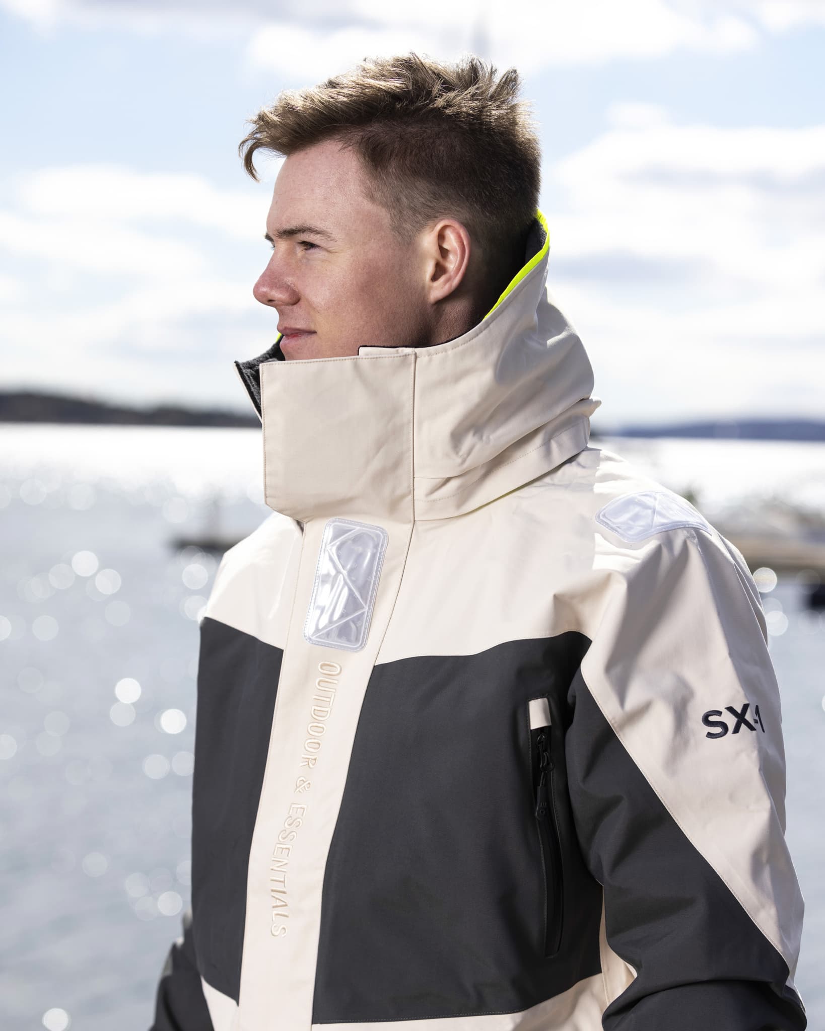 Outdoor & Essentials SX1 Coastal Jacket Beige (Men) Tights.no