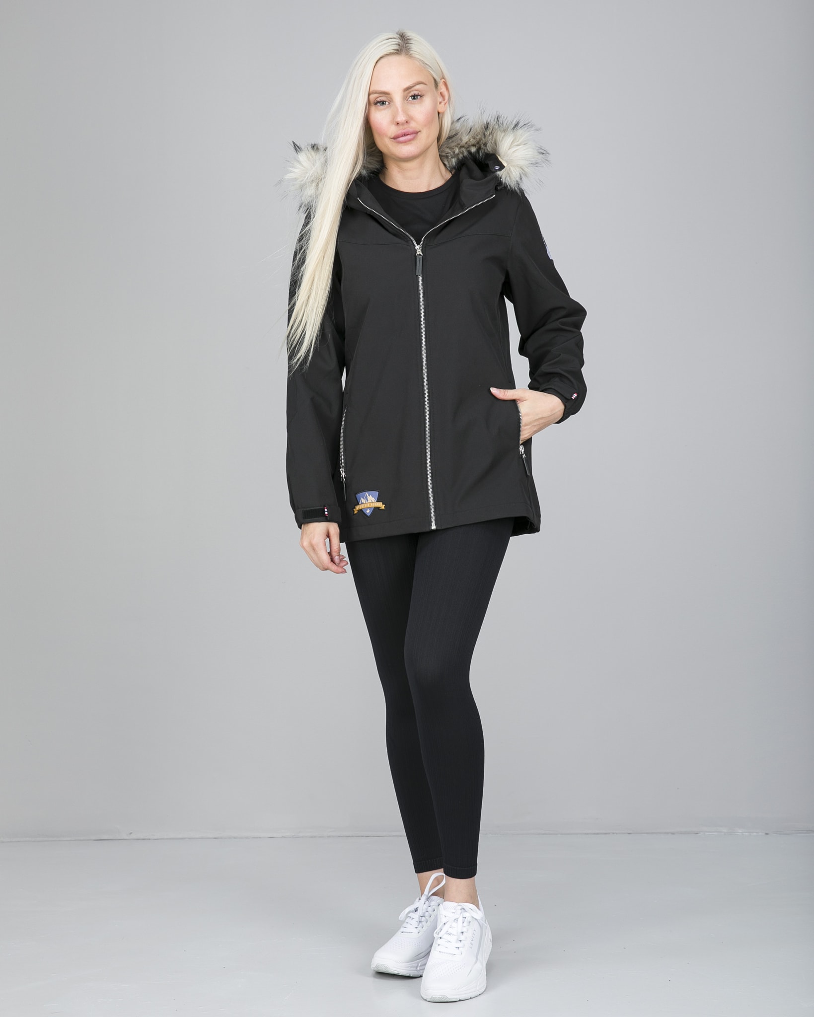 Outdoor & Essentials Mountain Bunny Jacket Black Tights.no