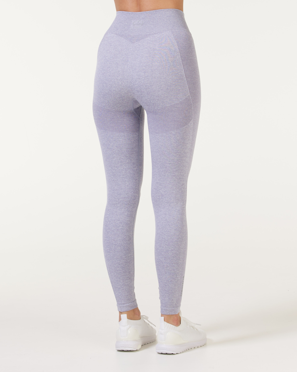 7090046140474-18-10-21-9-1200x1500