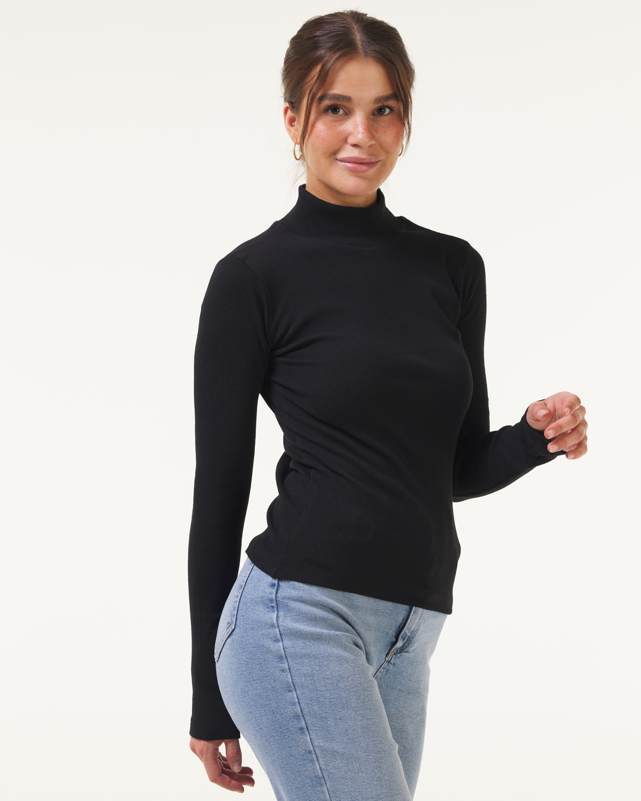 Elsie Turtleneck Black2