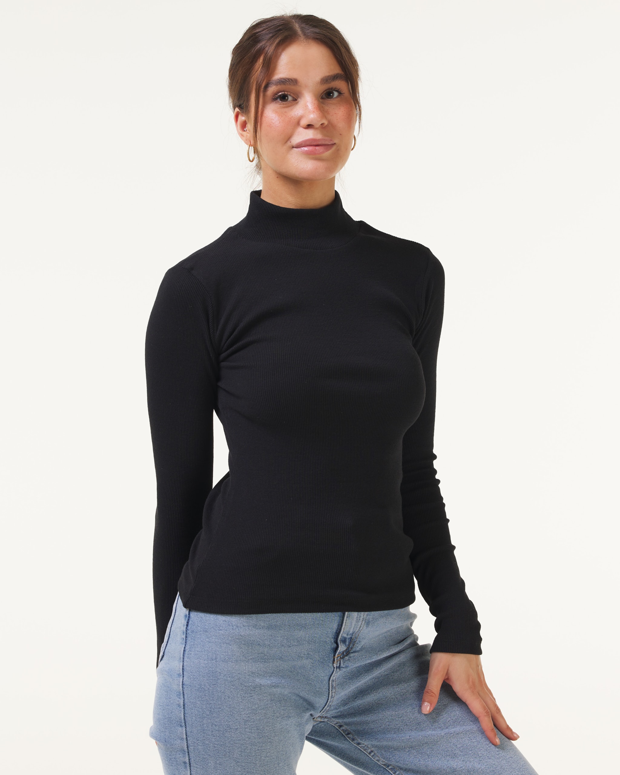 Elsie Turtleneck Black3
