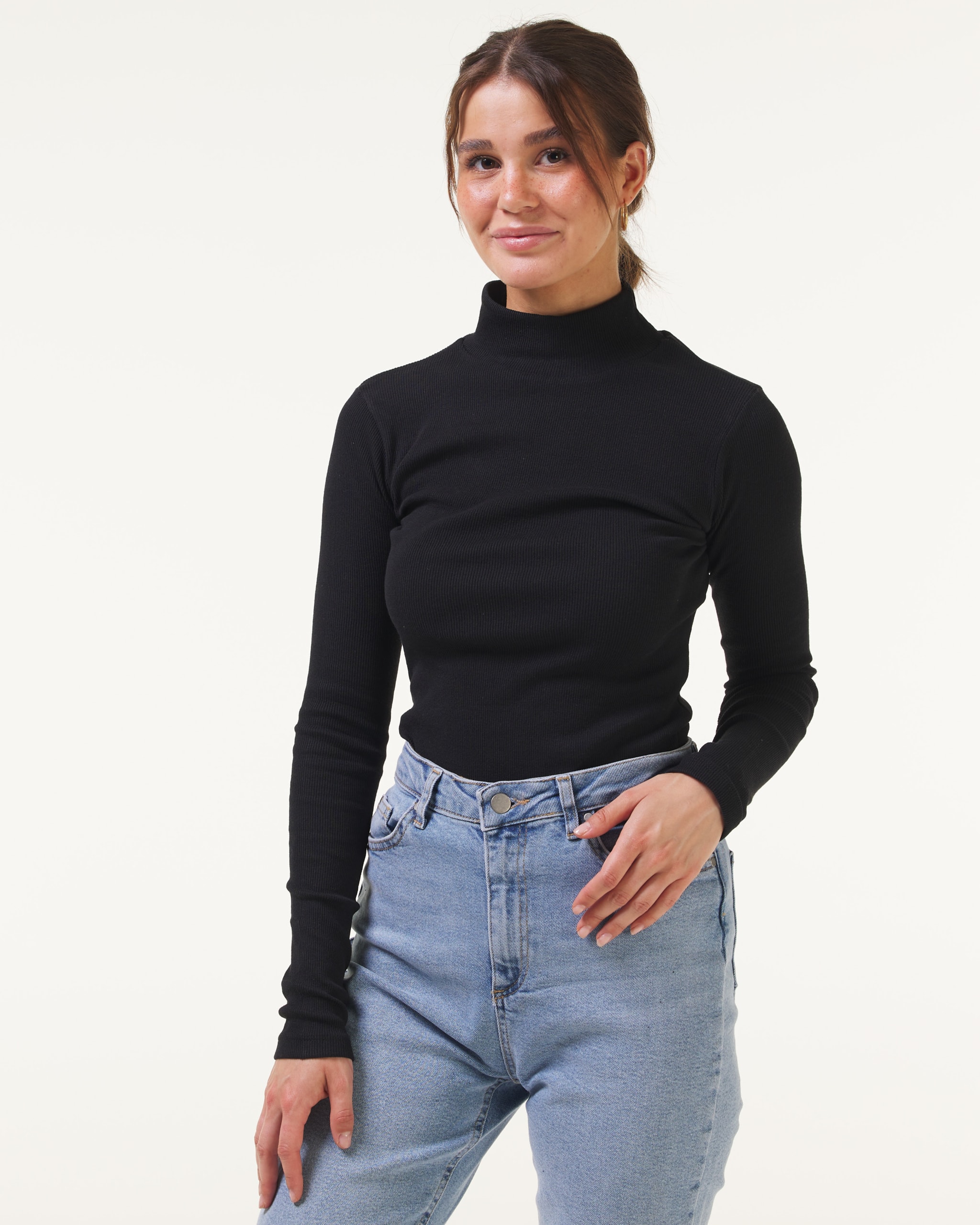 Elsie Turtleneck Black5