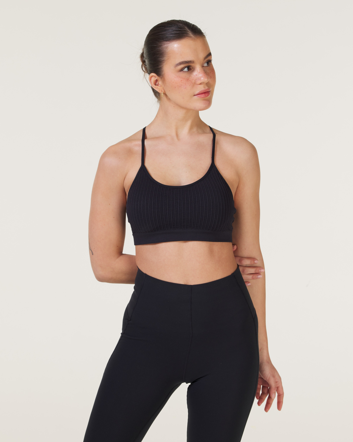 LEVITY Studio Rib Bra Black - S/M - sports bh