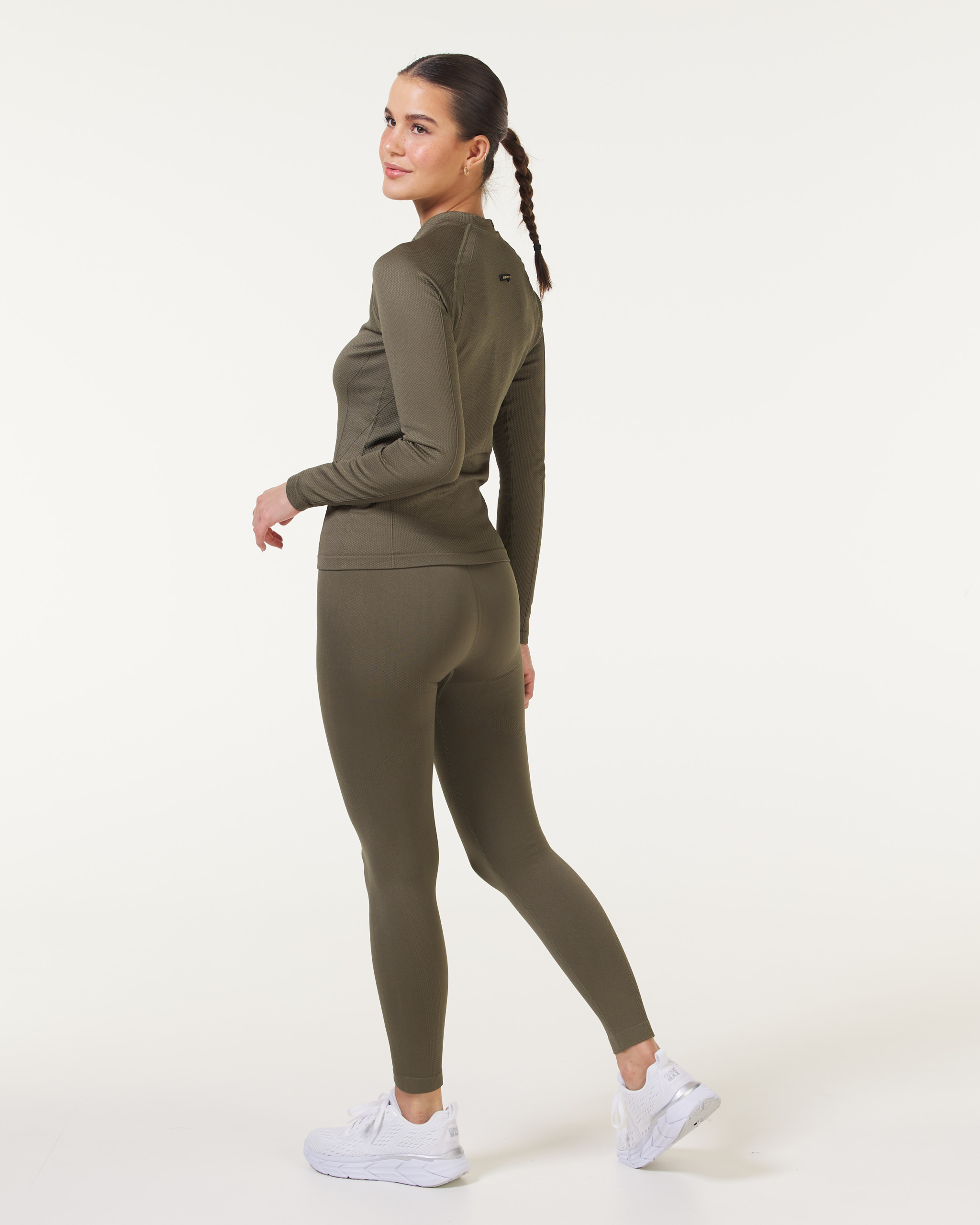 ________7090066664325 - 146