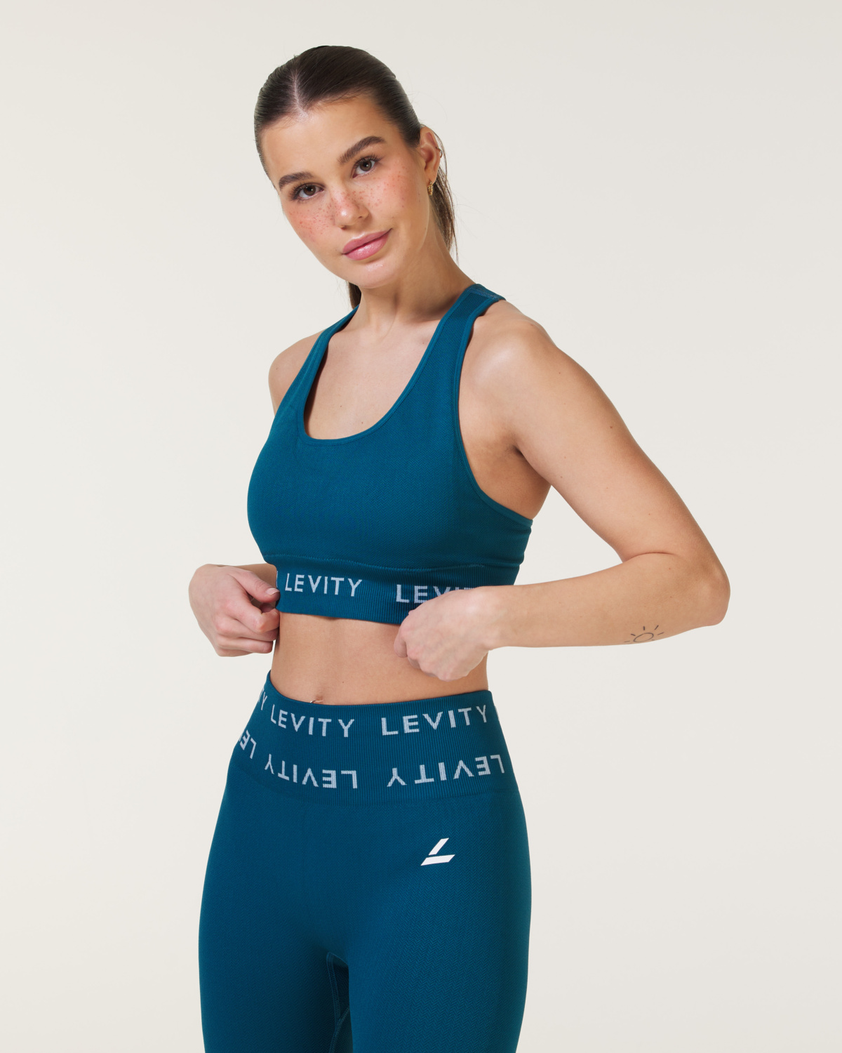 LEVITY Sports Bra Blue Coral - S/M - til