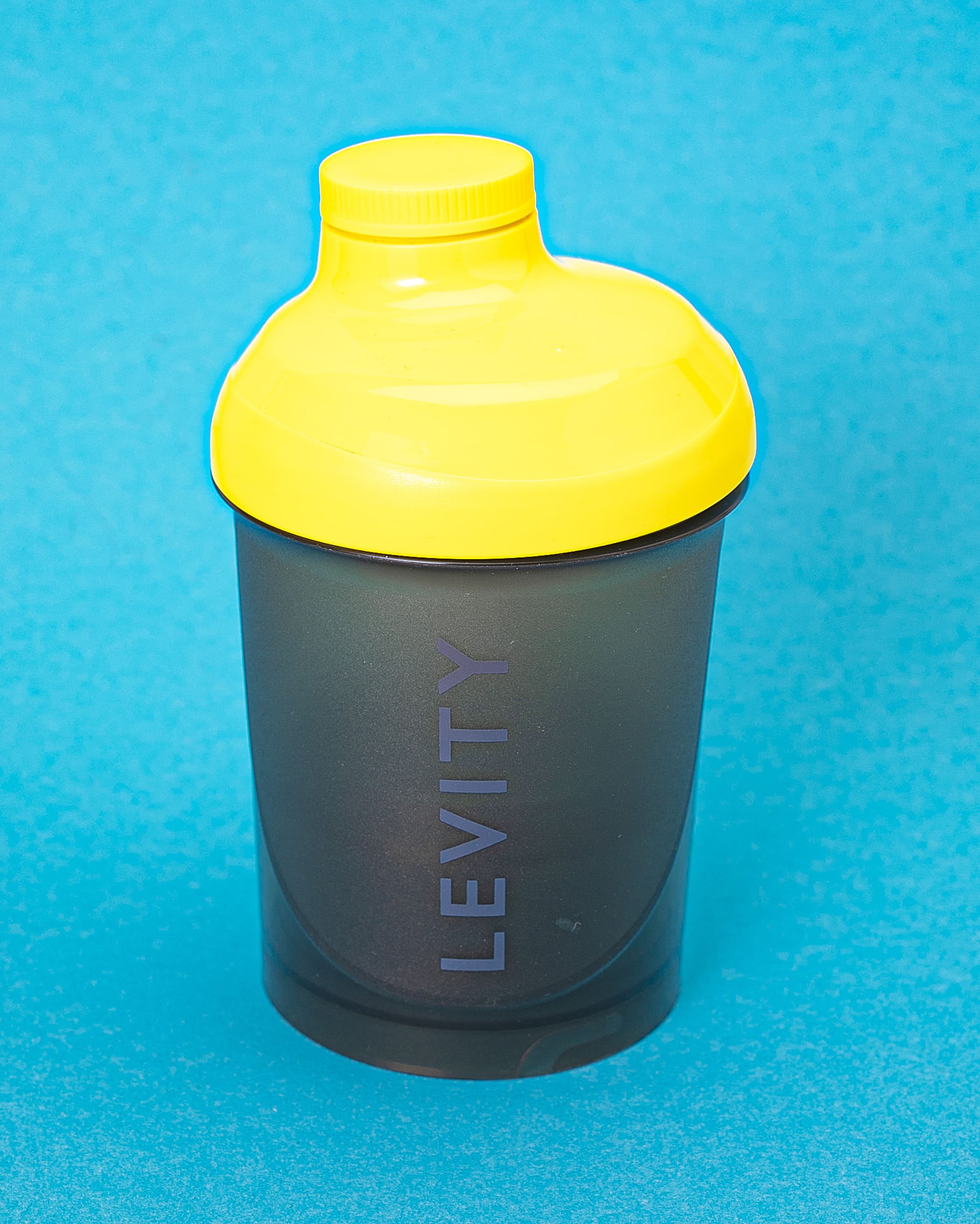 Levity Shaker Black Smoke 300ml + 150 ml1