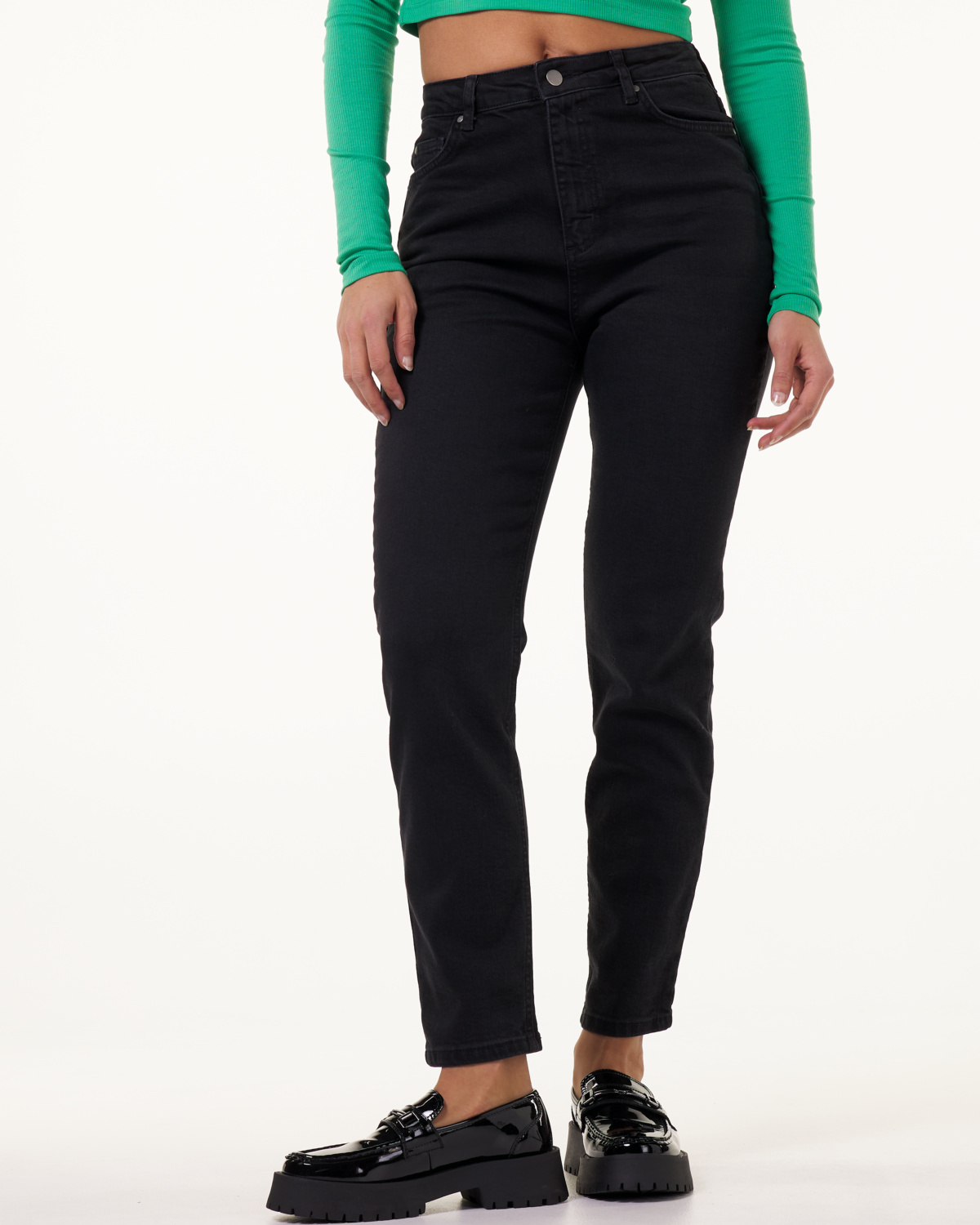 Weightless Blanche Mom Jeans Black - XL/30" - til
