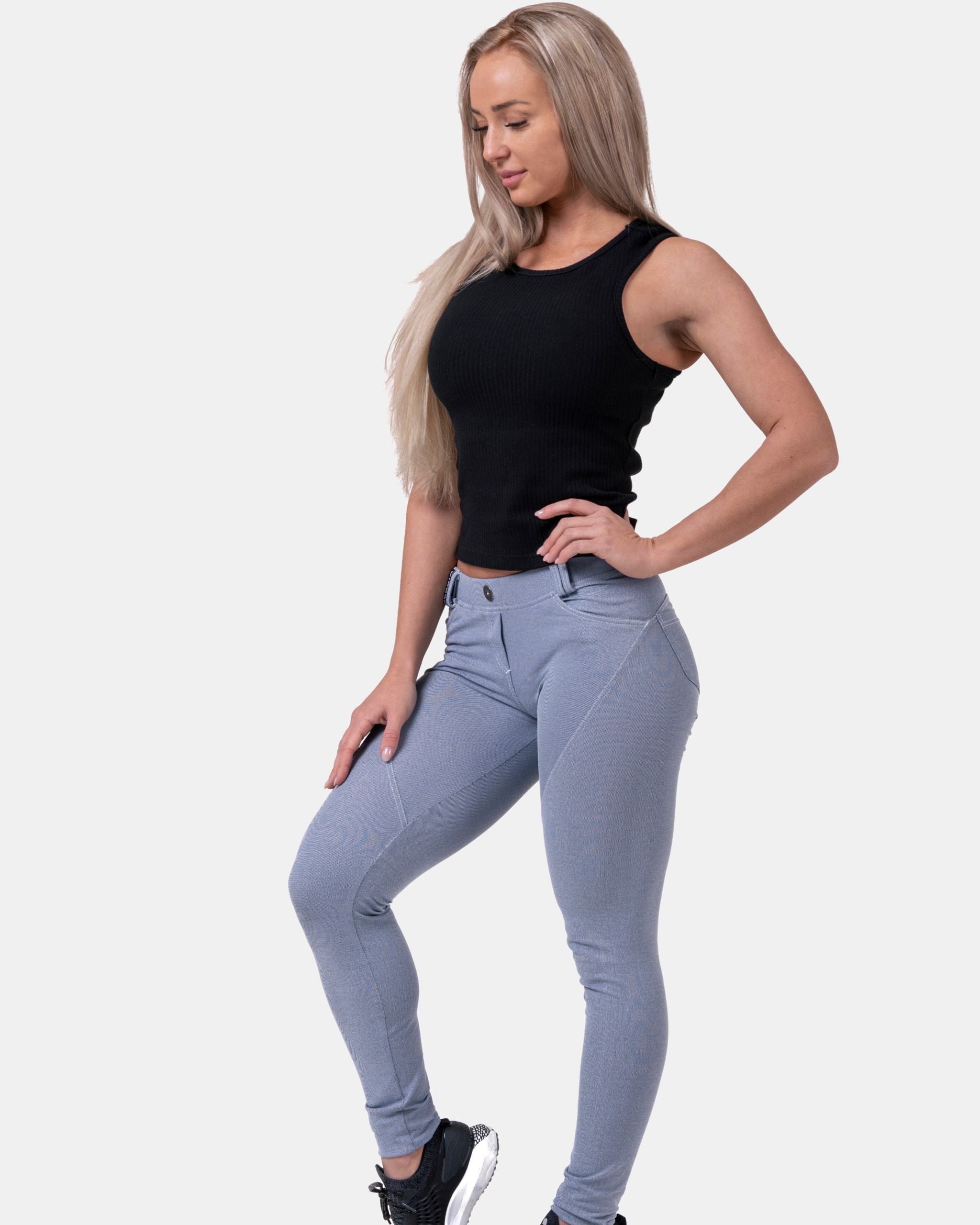 537_blue_516_black_02-kopie