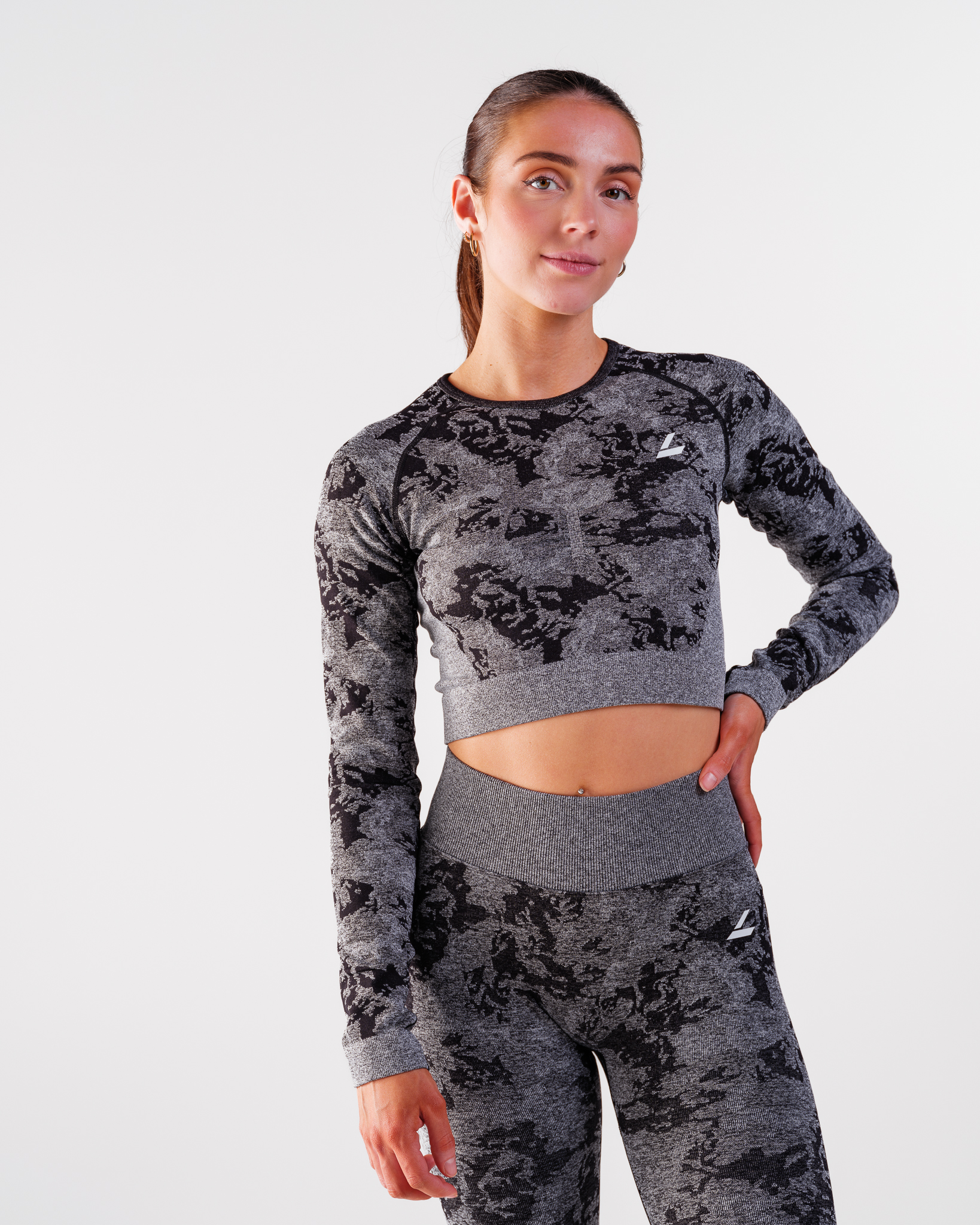 Ruch Crop LS Dk Grey Leo