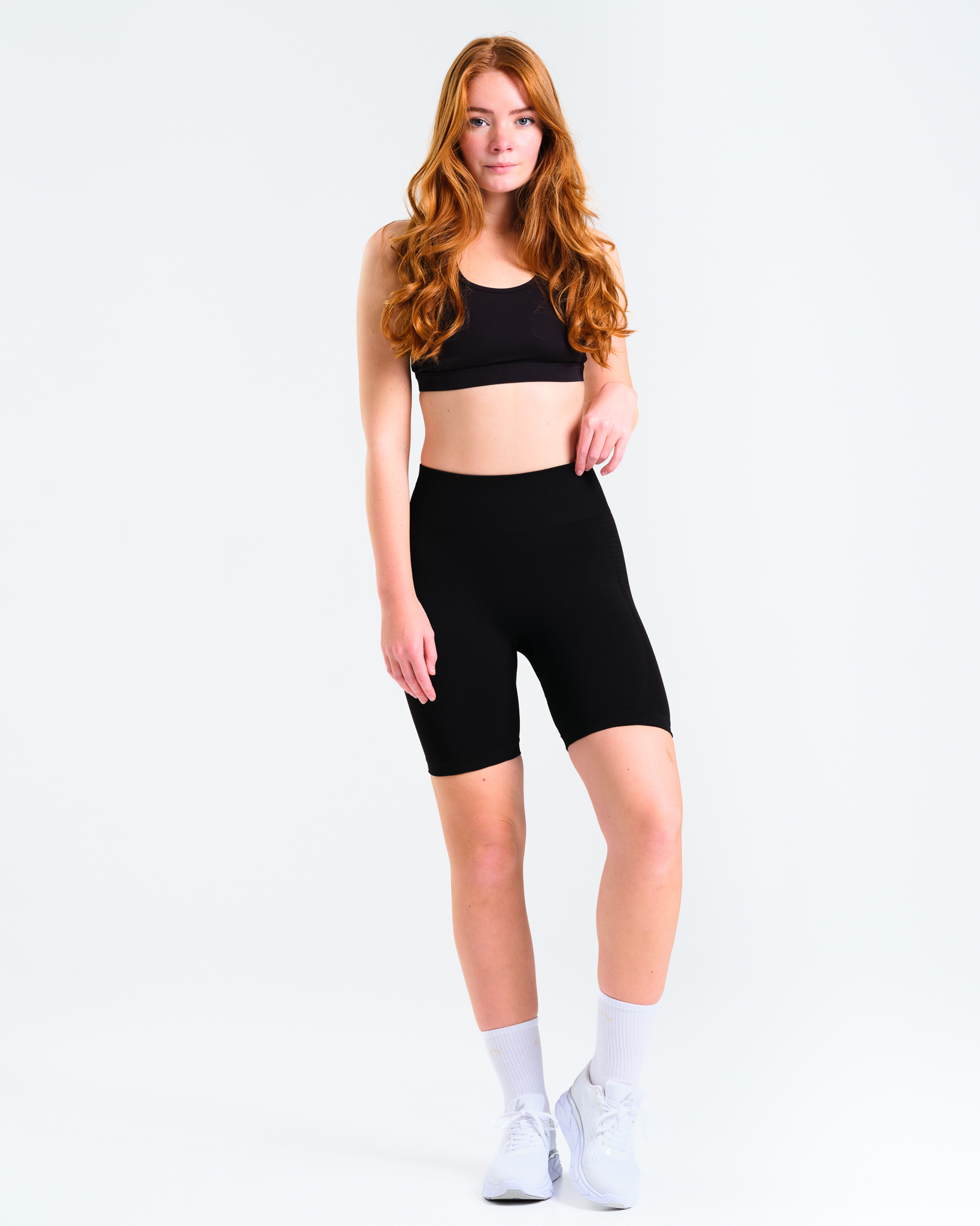 LEVITYSolarSeamlessShortsBlackBeauty-1jpg