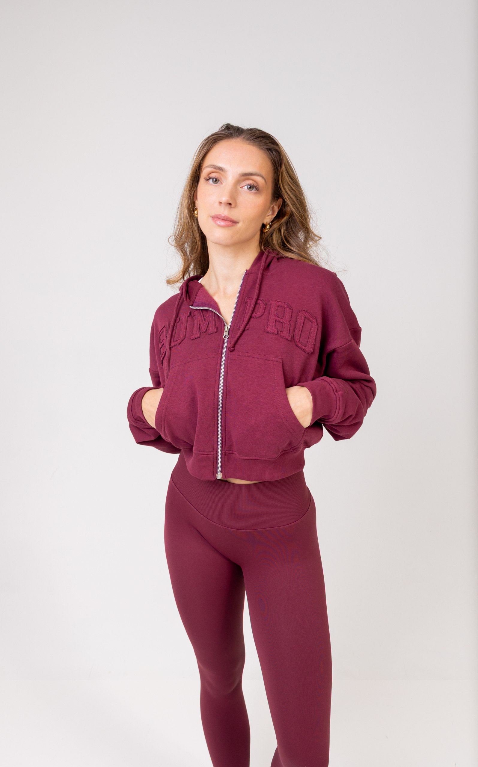 AW25SEPTBumprozippedcroppedhoodieburgundy-1jpg