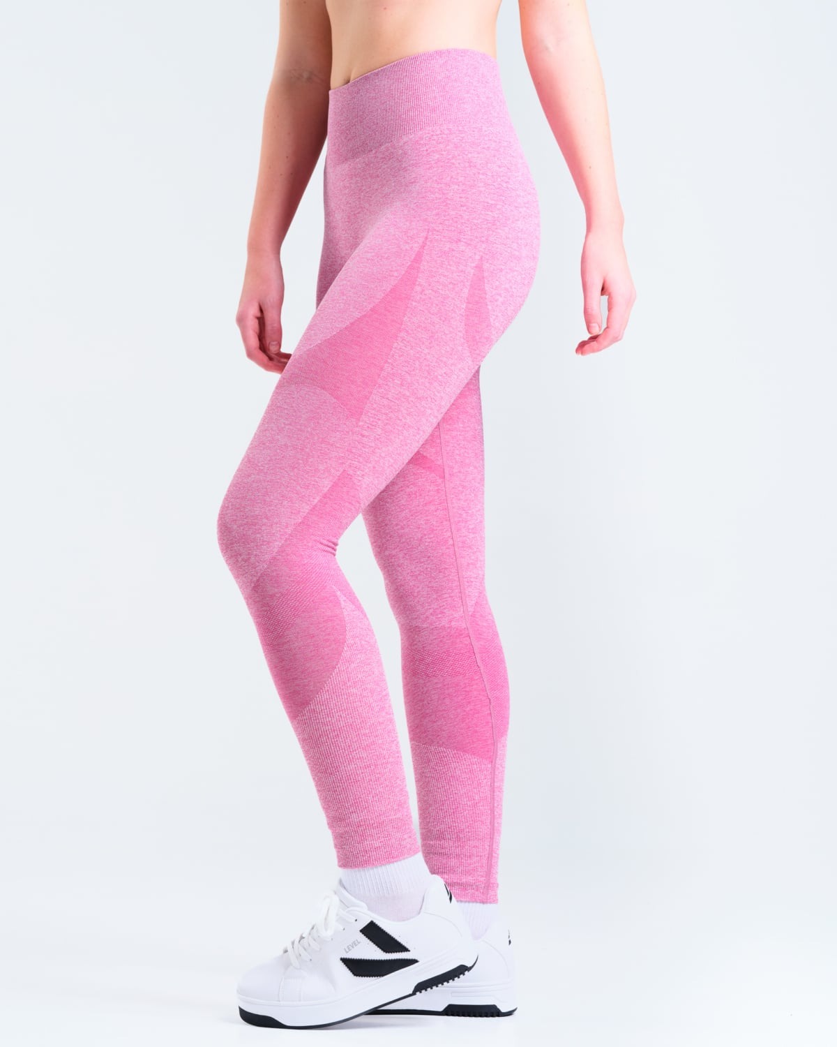 LEVITYSolarSeamlessTightsPinkVio7jpg