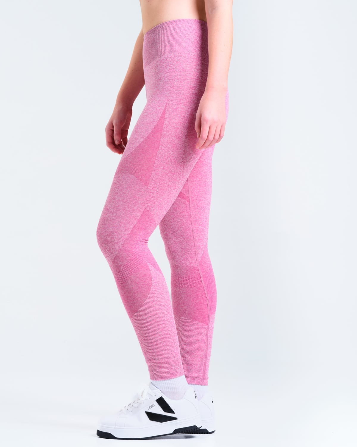 LEVITYSolarSeamlessTightsPinkVio8jpg