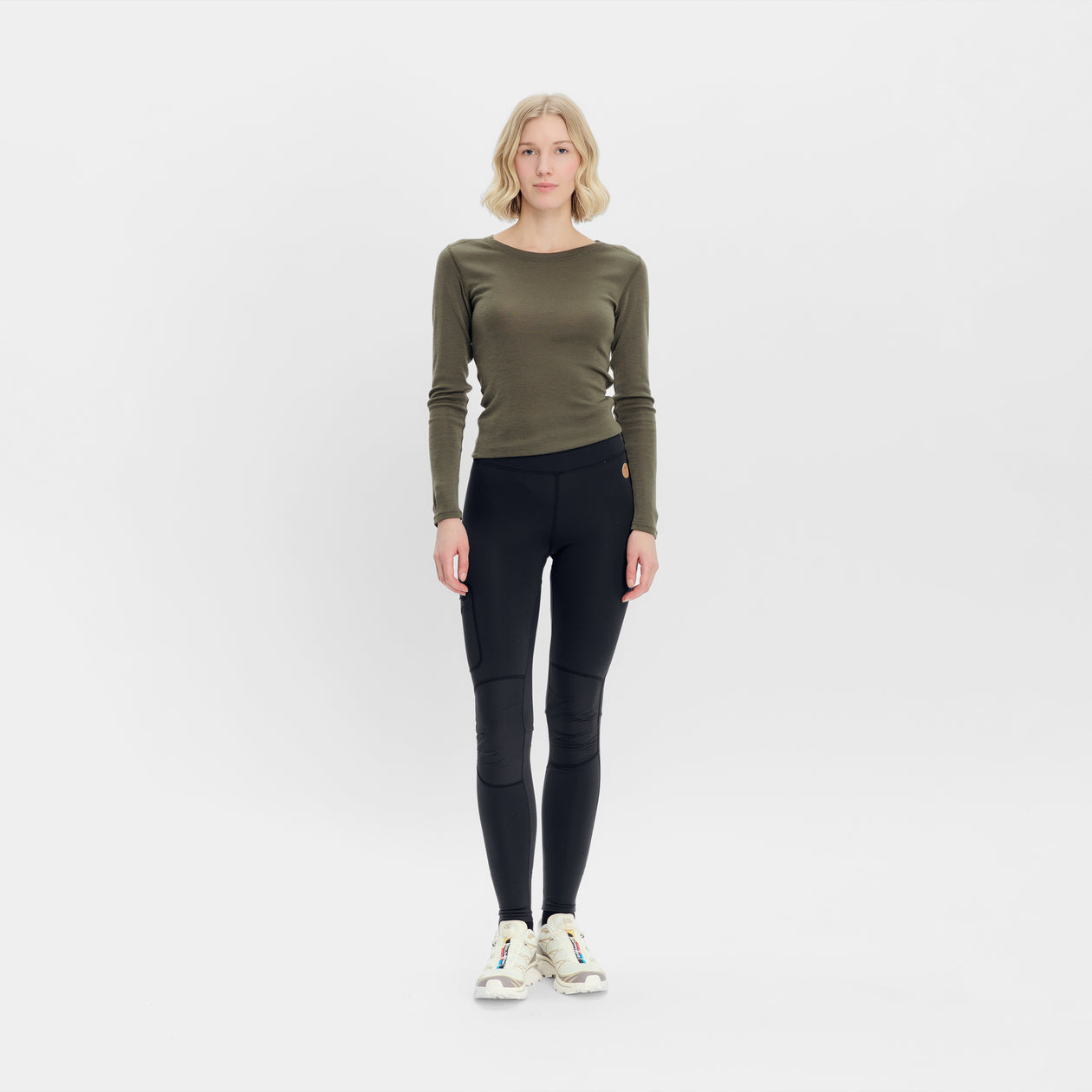 5207-001TufteWMapleHikingTightsBlackBeautyonmodel2eb456505-5ca6-4426-b0b4-453c5f20154dpng
