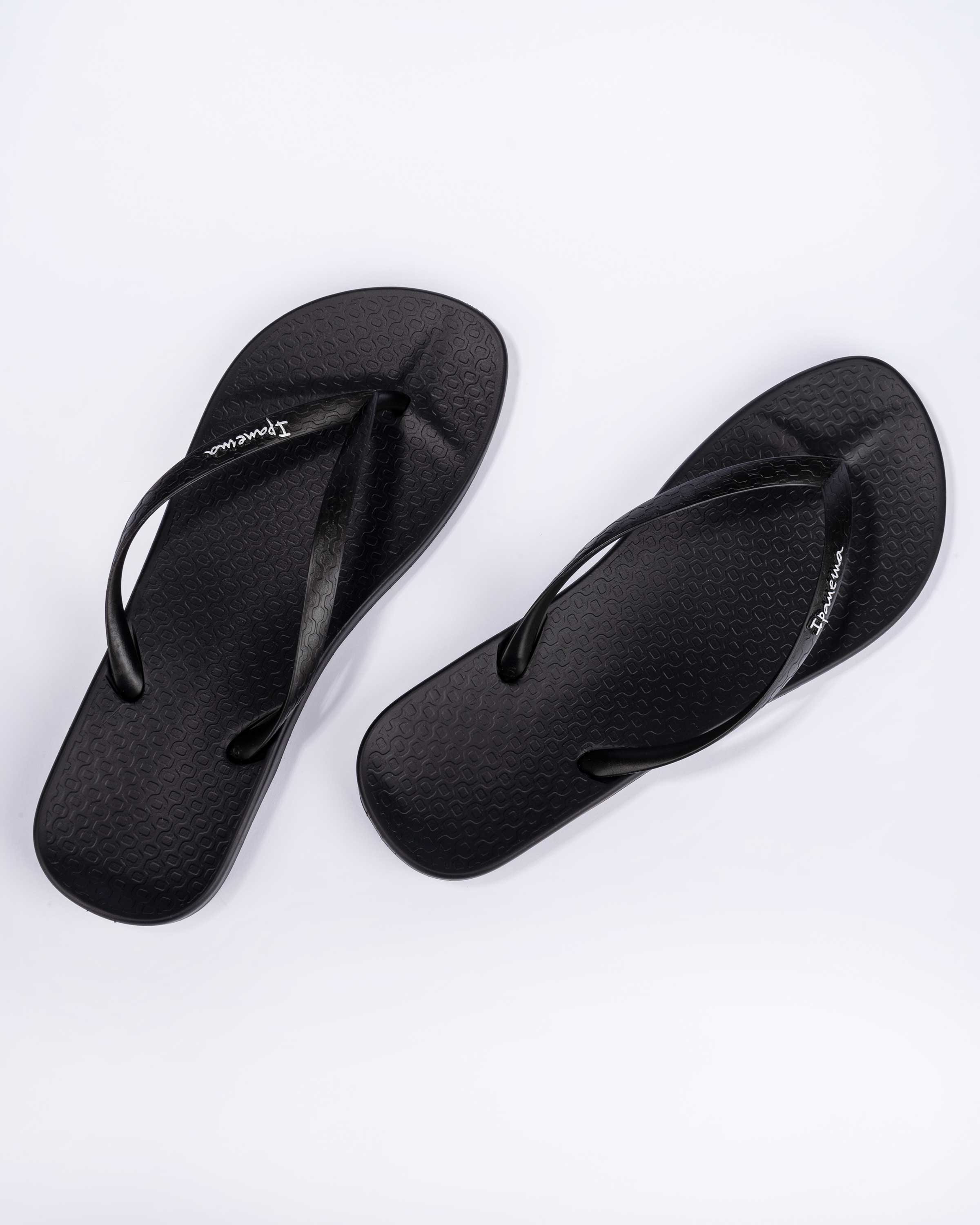 A Tan Black/Black